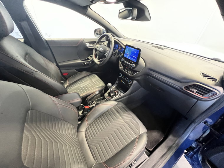 Vehicle Image 31