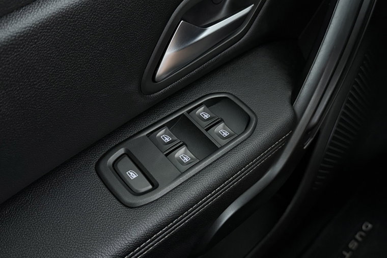 Vehicle Image 32