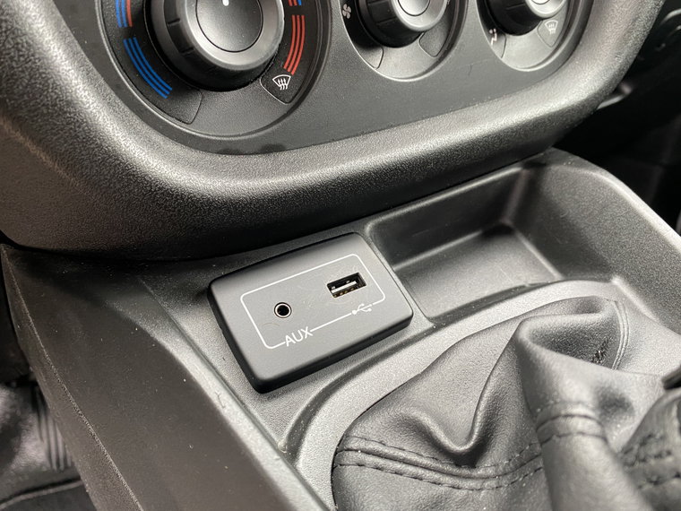 Vehicle Image 31