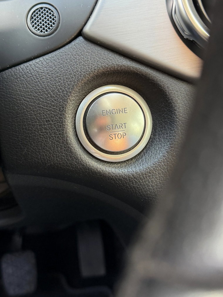 Vehicle Image 39
