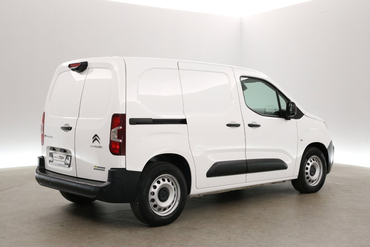 Vehicle Image 30