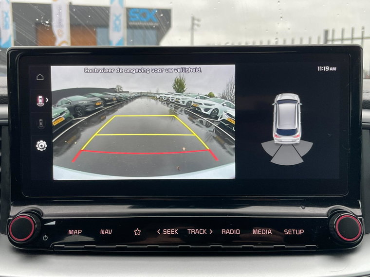 Vehicle Image 12