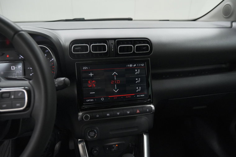 Vehicle Image 38