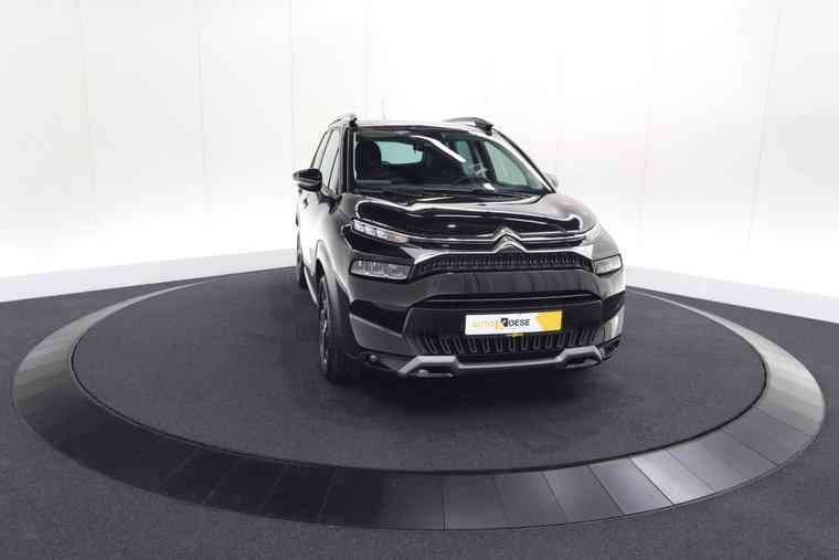 Vehicle Image 42