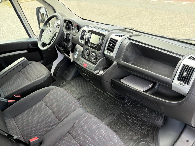 Vehicle Image 22