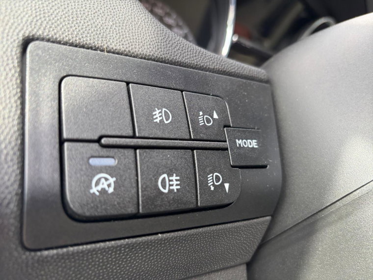 Vehicle Image 28
