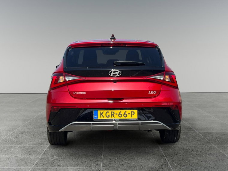 Vehicle Image 4