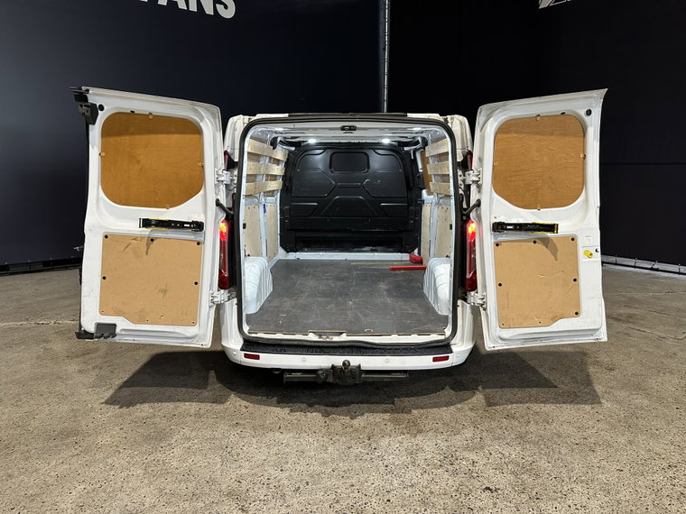 Vehicle Image 14