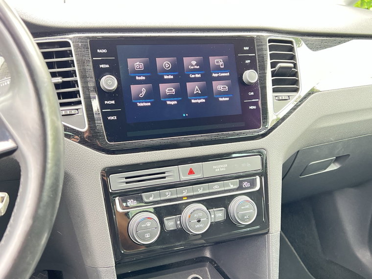 Vehicle Image 18