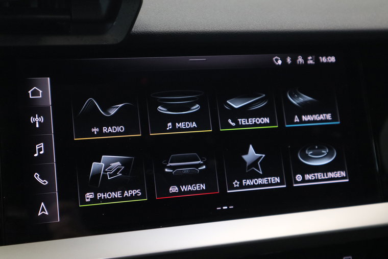 Vehicle Image 15