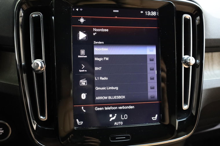 Vehicle Image 30