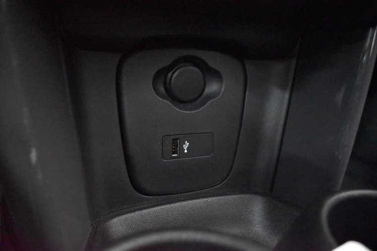 Vehicle Image 22