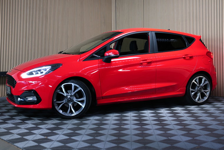 Vehicle Image 6