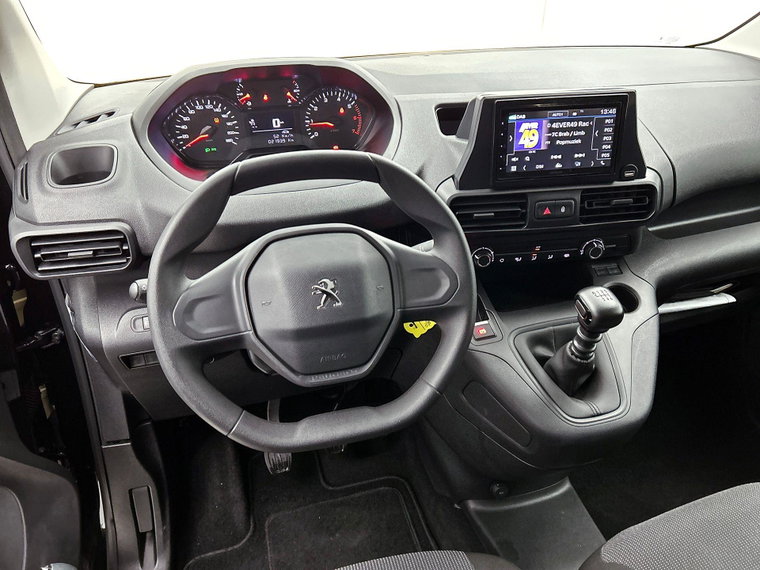 Vehicle Image 22