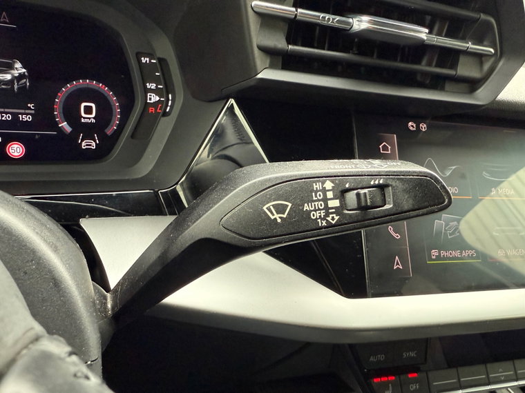 Vehicle Image 40