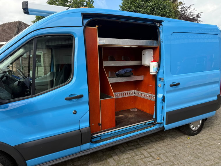Vehicle Image 22