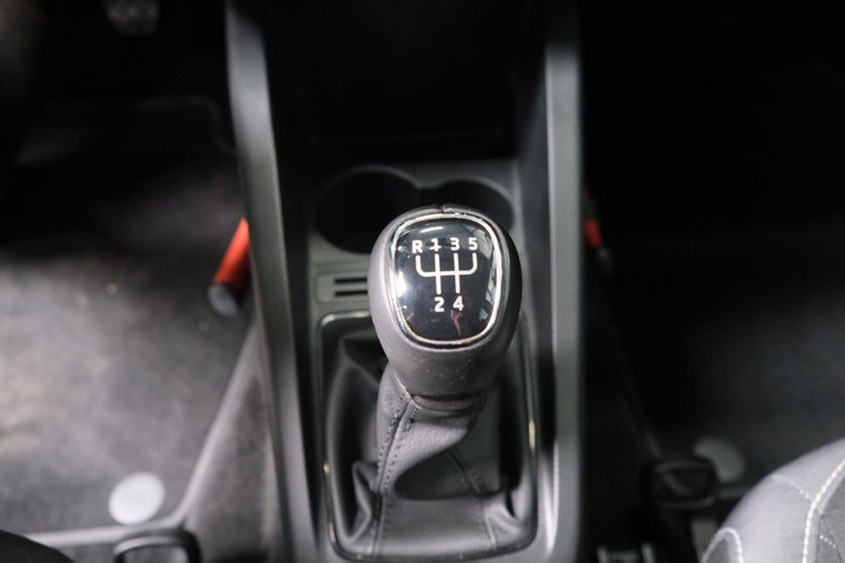 Vehicle Image 24