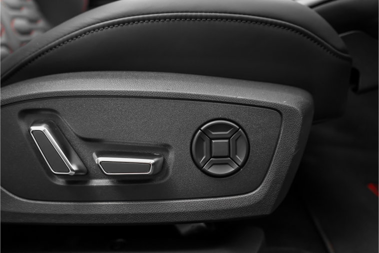 Vehicle Image 38
