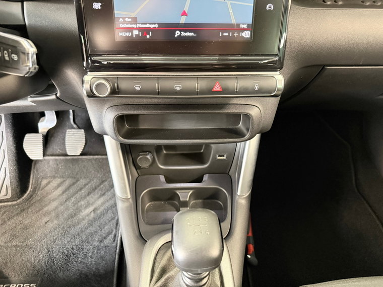Vehicle Image 38