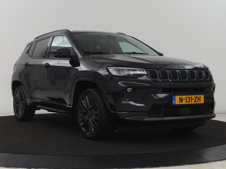 Vehicle Image 42
