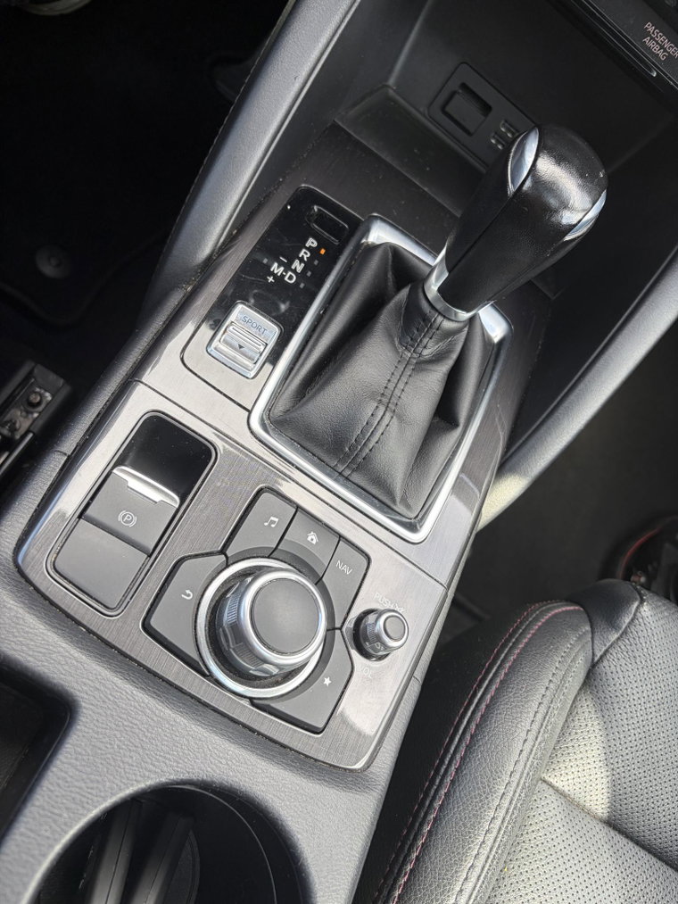 Vehicle Image 35