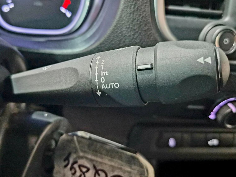 Vehicle Image 24