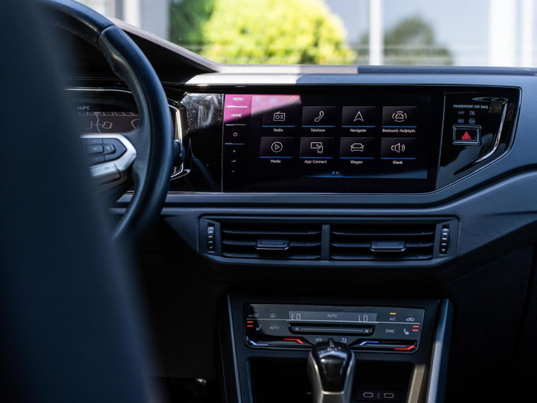 Vehicle Image 27