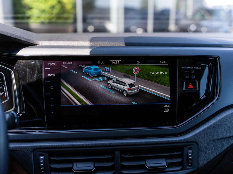 Vehicle Image 30