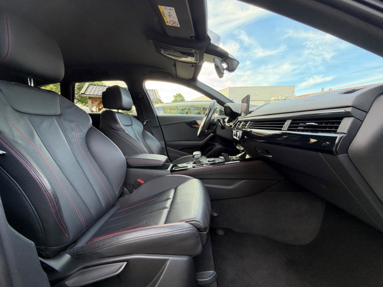 Vehicle Image 31