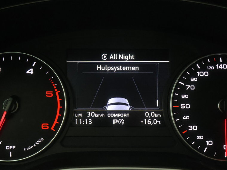 Vehicle Image 37