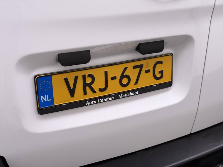 Vehicle Image 37