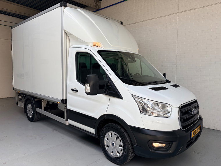 Vehicle Image 10
