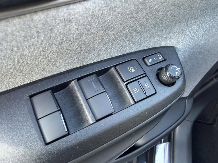 Vehicle Image 33
