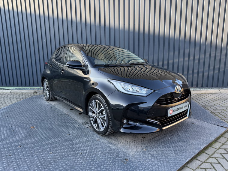 Vehicle Image 6
