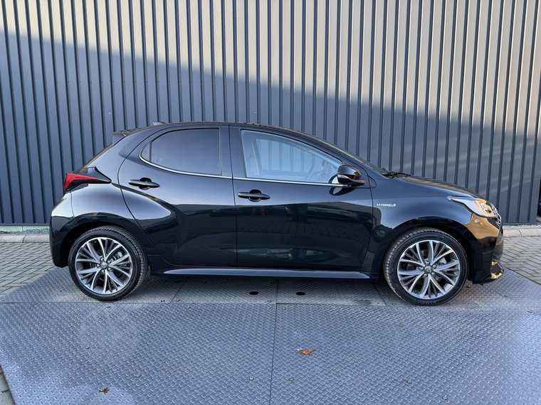 Vehicle Image 8
