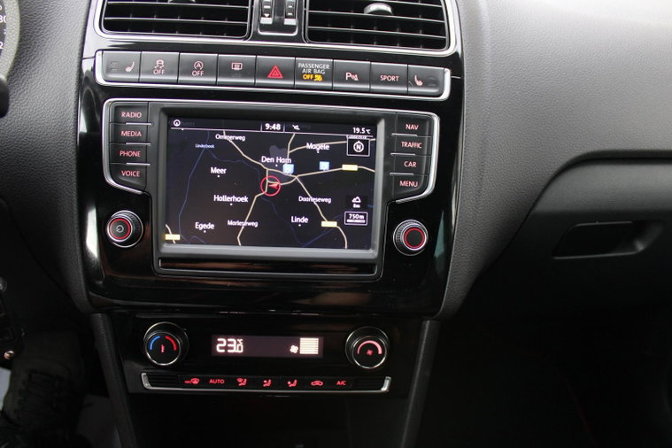 Vehicle Image 22