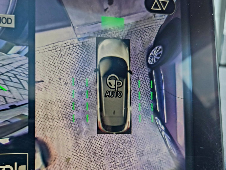 Vehicle Image 38
