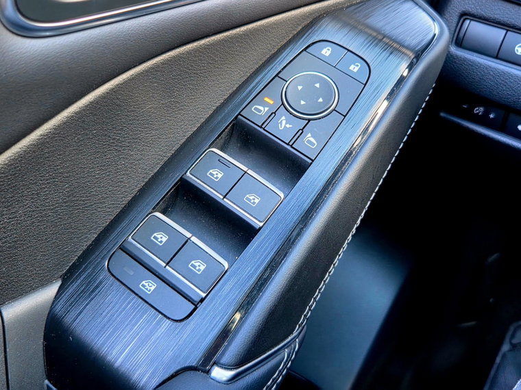 Vehicle Image 42