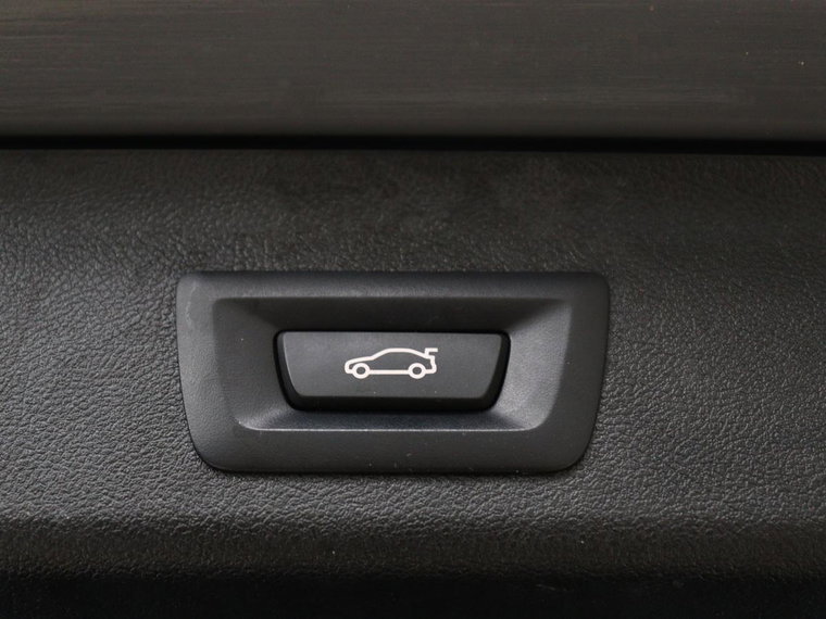 Vehicle Image 40