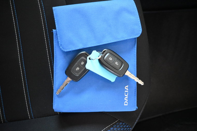 Vehicle Image 22