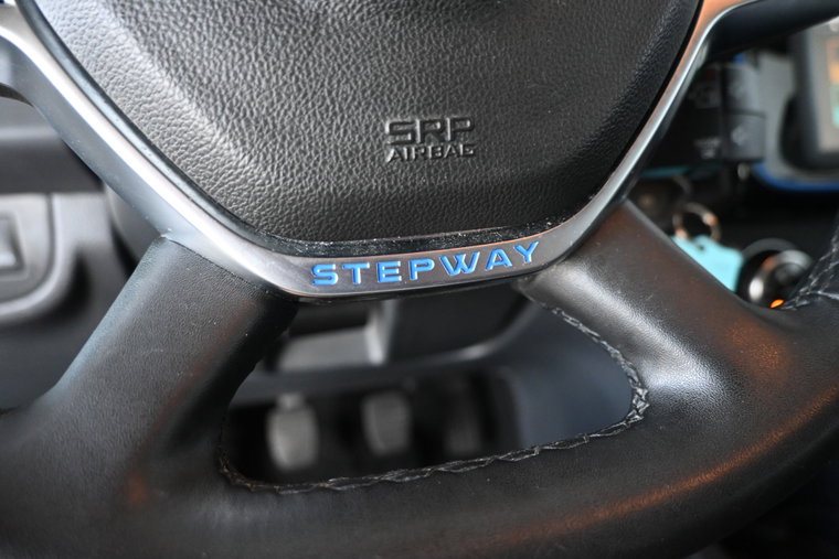 Vehicle Image 37