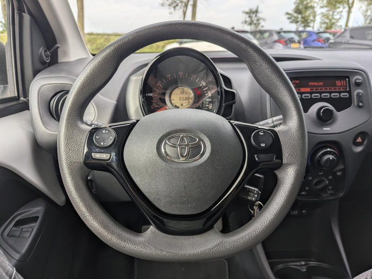 Vehicle Image 20