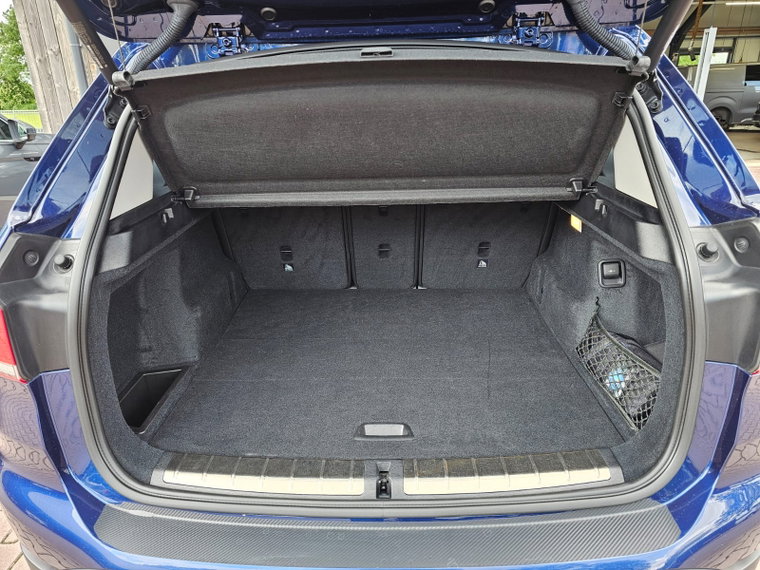 Vehicle Image 36