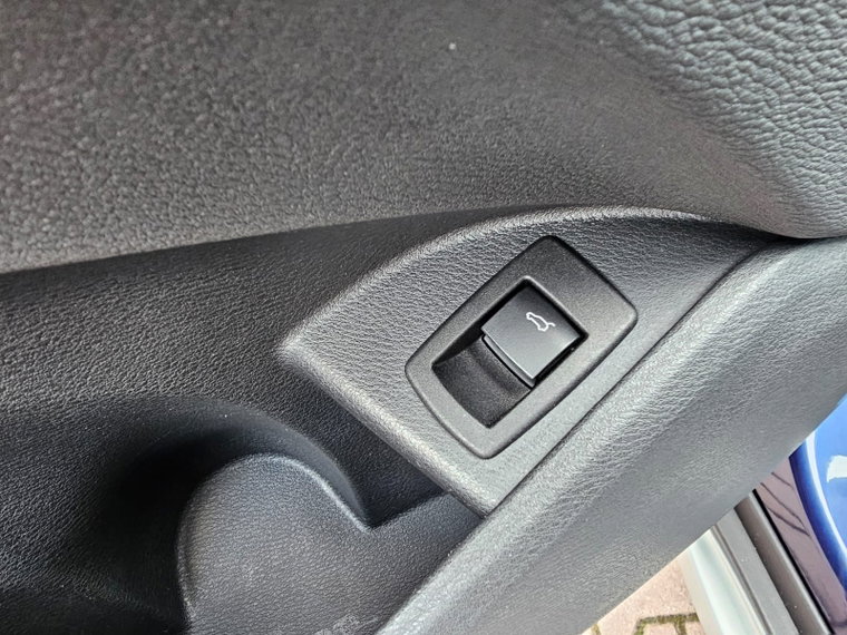 Vehicle Image 41