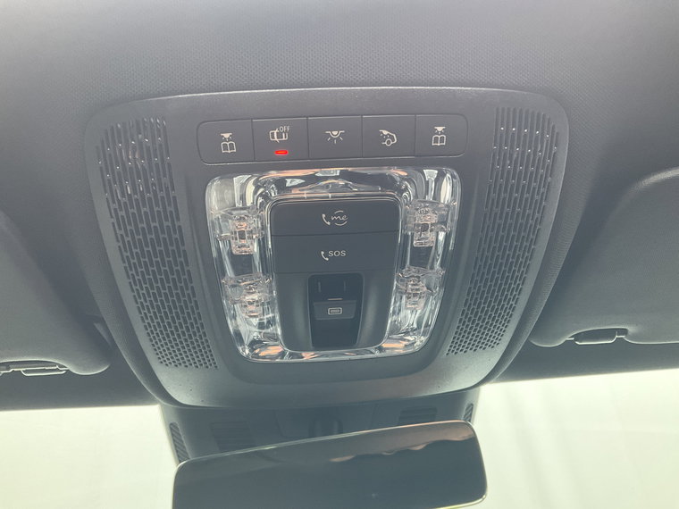 Vehicle Image 33