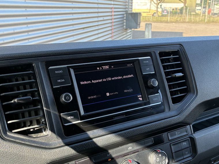 Vehicle Image 23