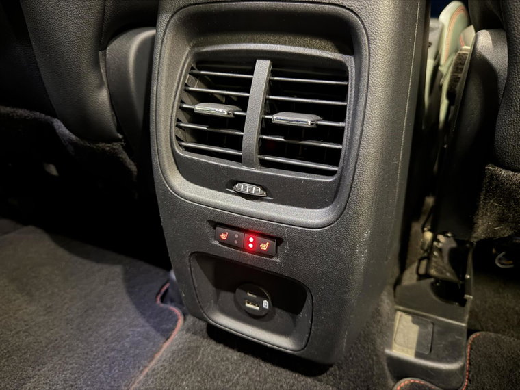 Vehicle Image 37