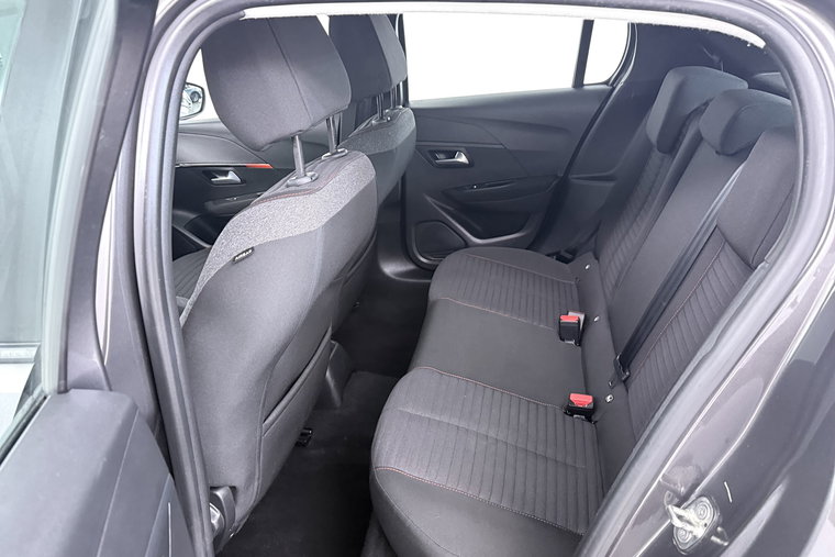 Vehicle Image 22