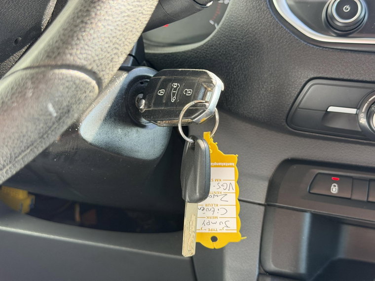Vehicle Image 27
