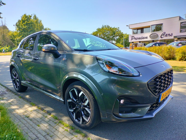 Vehicle Image 15